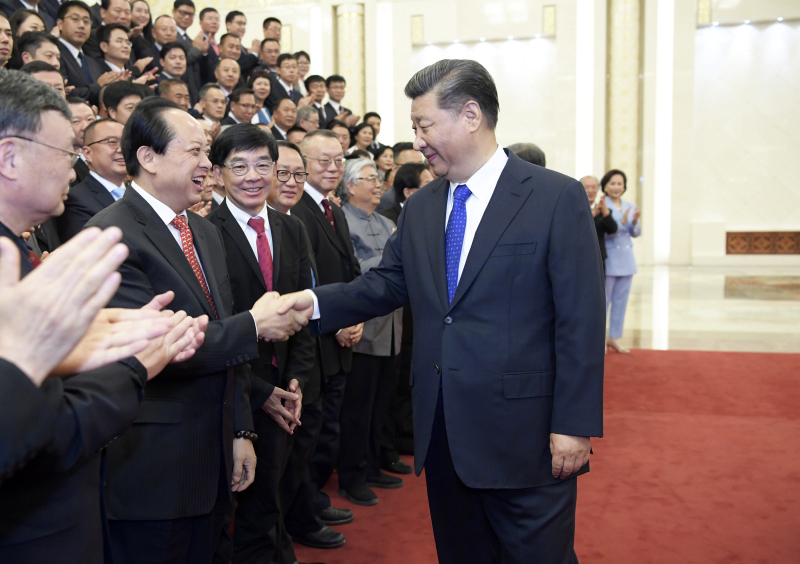 2019年5月28日，習近平主席在人民大會堂親切接見舒心先生